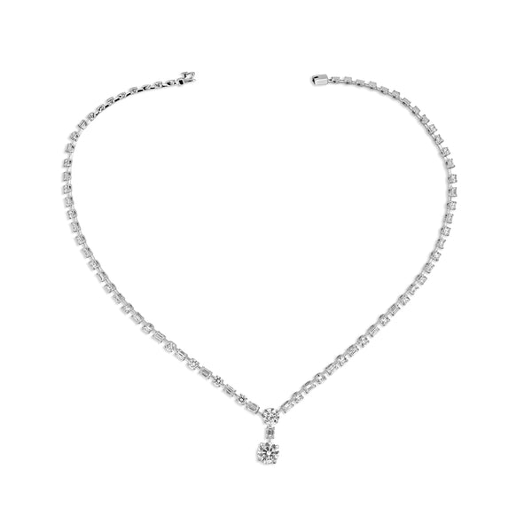 Elegant Diamond Necklace 12.75cts TW
