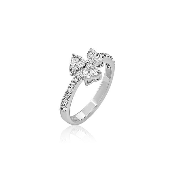Heart Shape Diamond Ring 0.83 carats TW