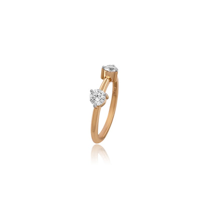 Luxurious Diamond  Ring 3.20 cts  TW 18k Gold