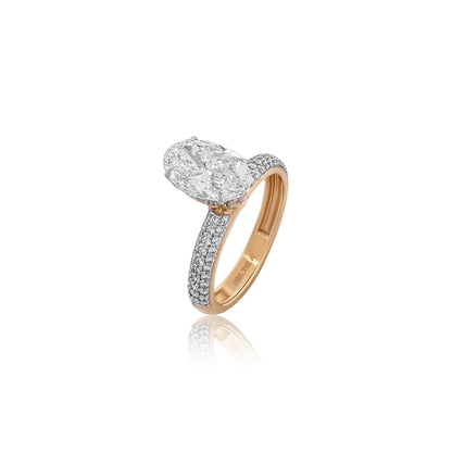 Luxurious Diamond  Ring 3.20 cts  TW 18k Gold